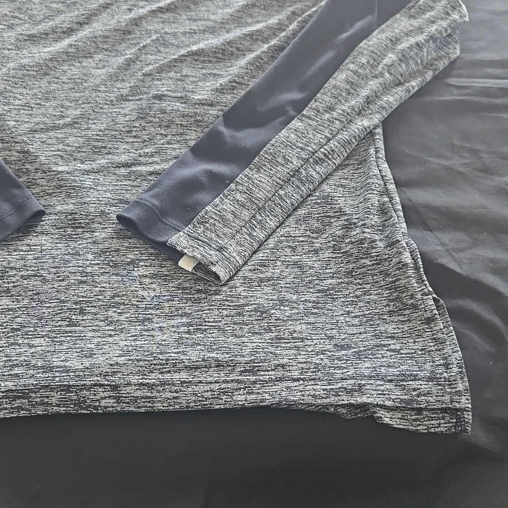 Under Armour Gray and Navy Men's Hoodie - Picture 2 of 13